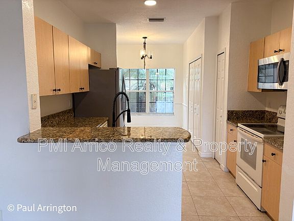 5th image of 10922 Winter Crest Dr