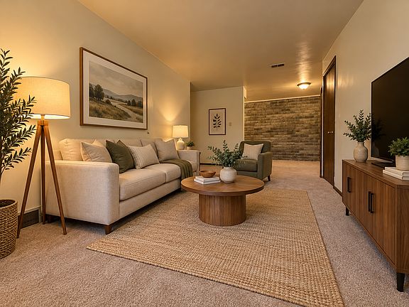4th image of 1333 Hunter Rd #20