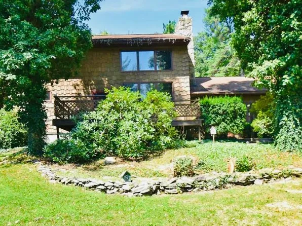 35 Saddle Ln, Kunkletown, PA 18058