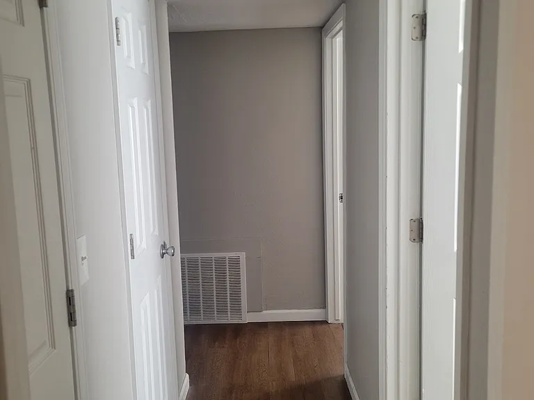 511 S 5th St #1 — Photo 9