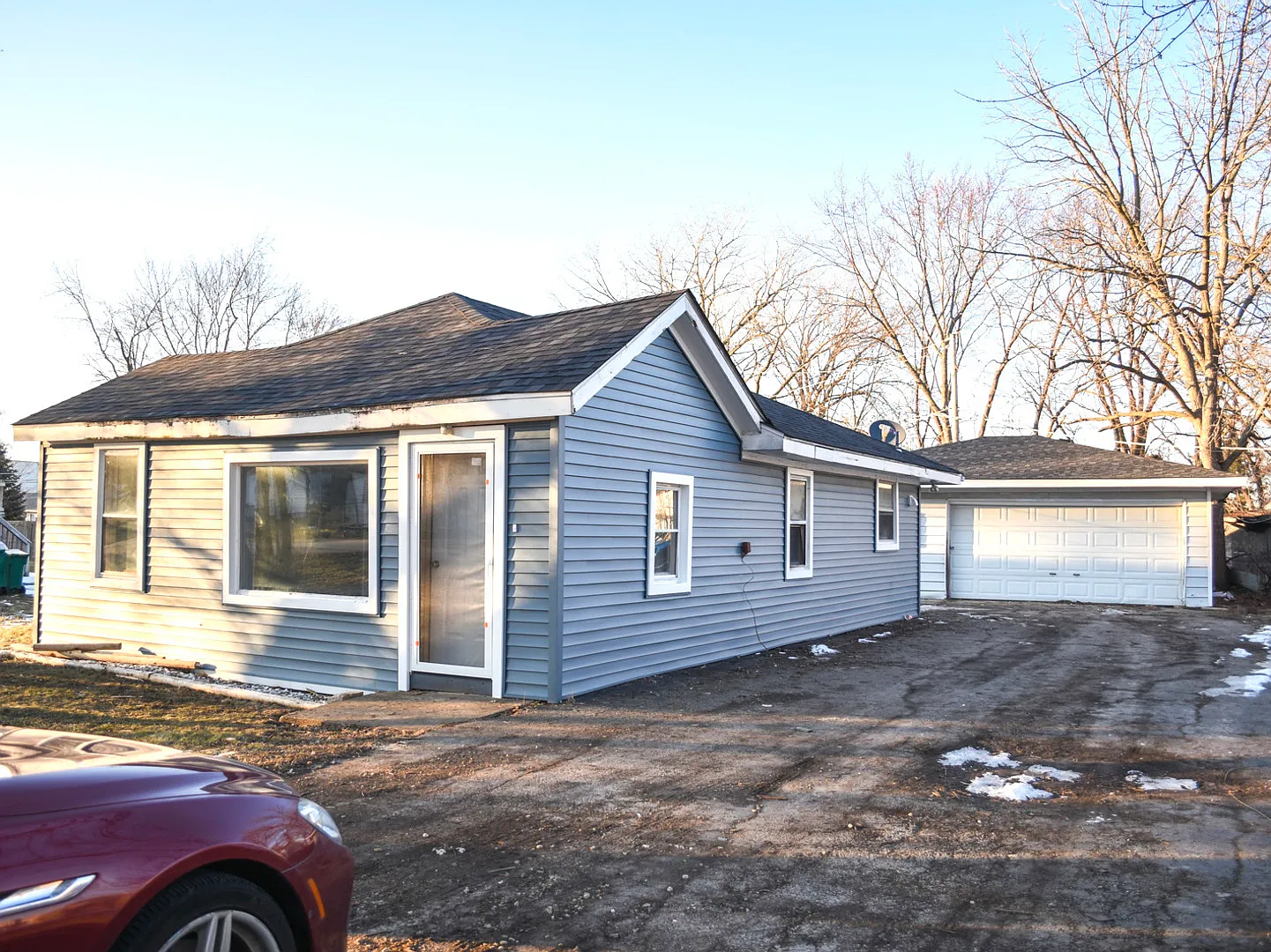 2413 Pecan St photo 1