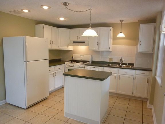 Kitchen w/refrigerator, LP stove and dishwasher included