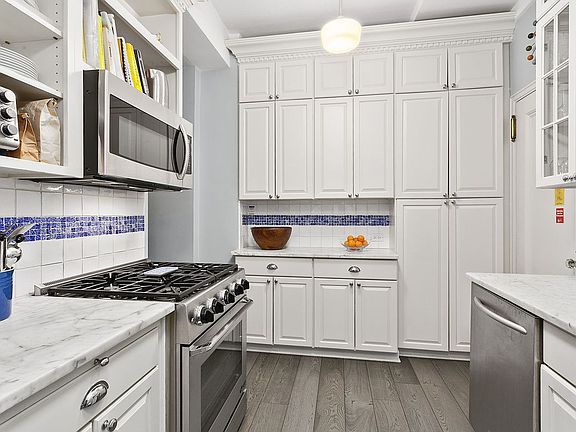 5th image of 600 Amsterdam Ave #9E
