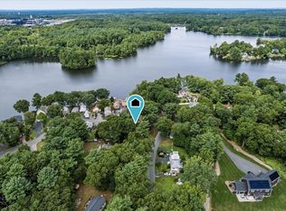 65 Neponset Heights Ave, Foxboro, MA 02035