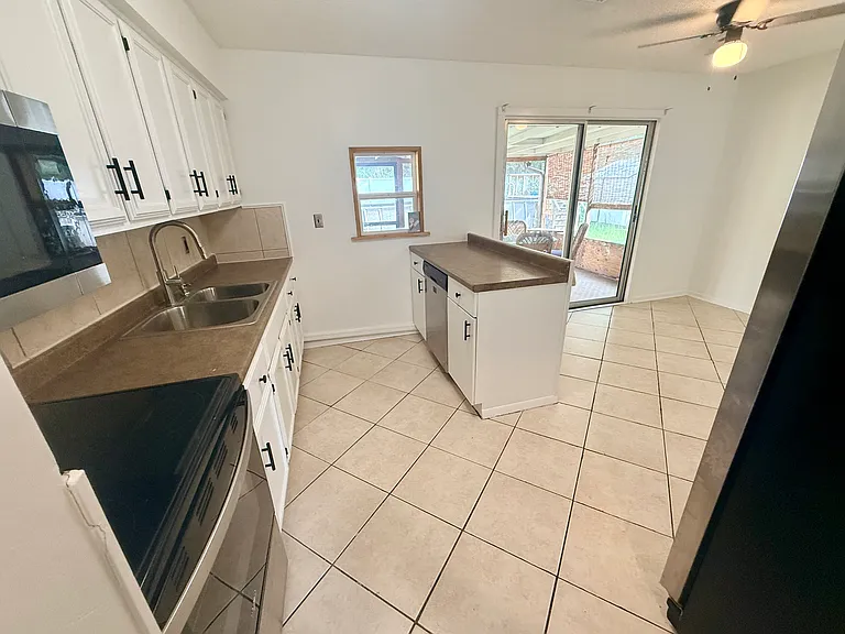 6740 W Van Buren Dr — Photo 5