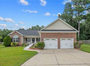 1733 Thunder Gulch Trl, Hope Mills, NC 28348