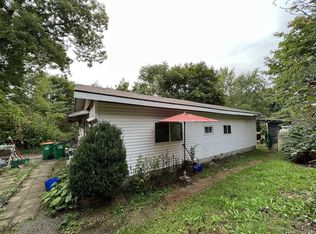 1 Bennett Rd, Poughkeepsie, NY 12601