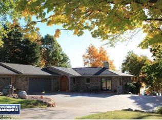 2698 Lost Dauphin Rd, De Pere, WI 54115