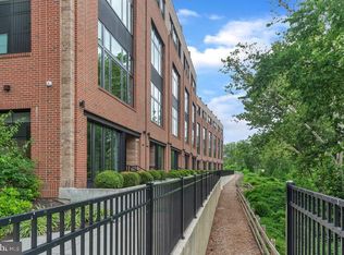 4562 Riverside Way, Philadelphia, PA 19127