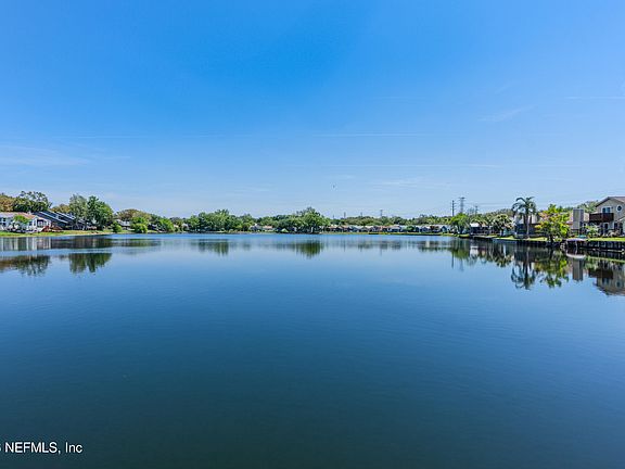 4th image of 3925 ARBOR LAKE Drive W