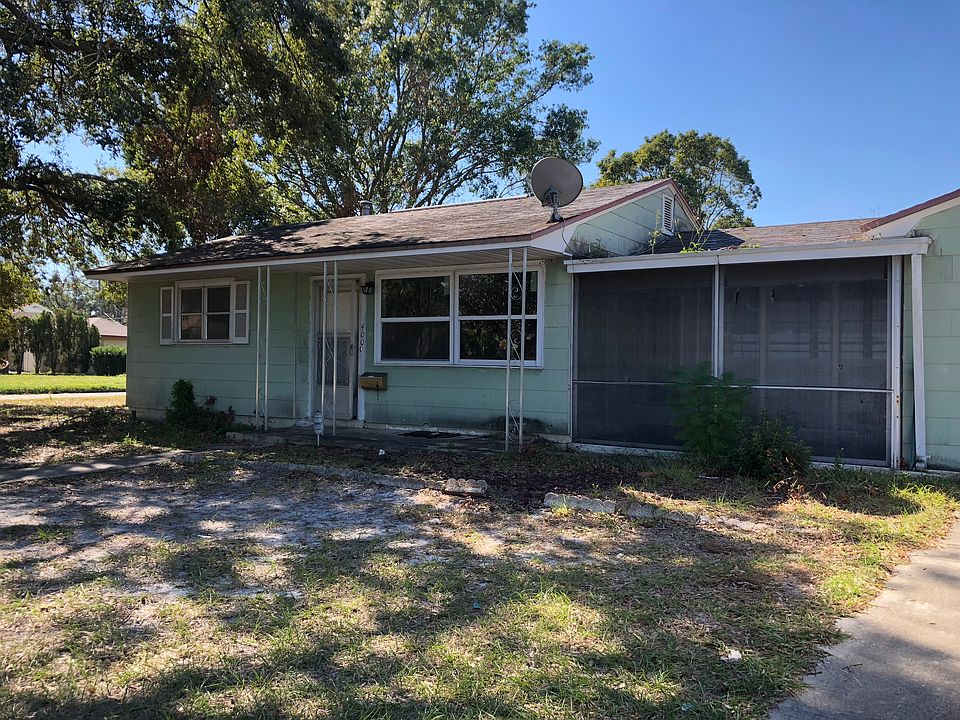 1st image of 400 37th St N