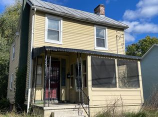 420 E North St, Charles Town, WV 25414