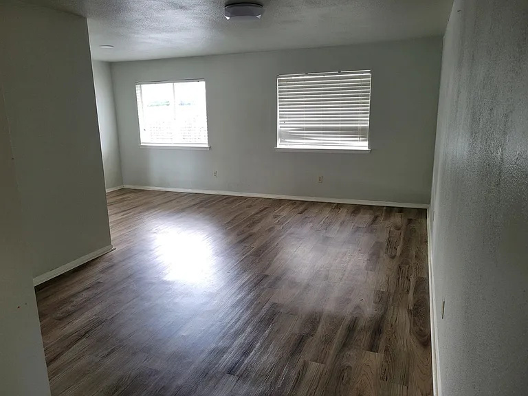 1513 Purdue Cir — Photo 7