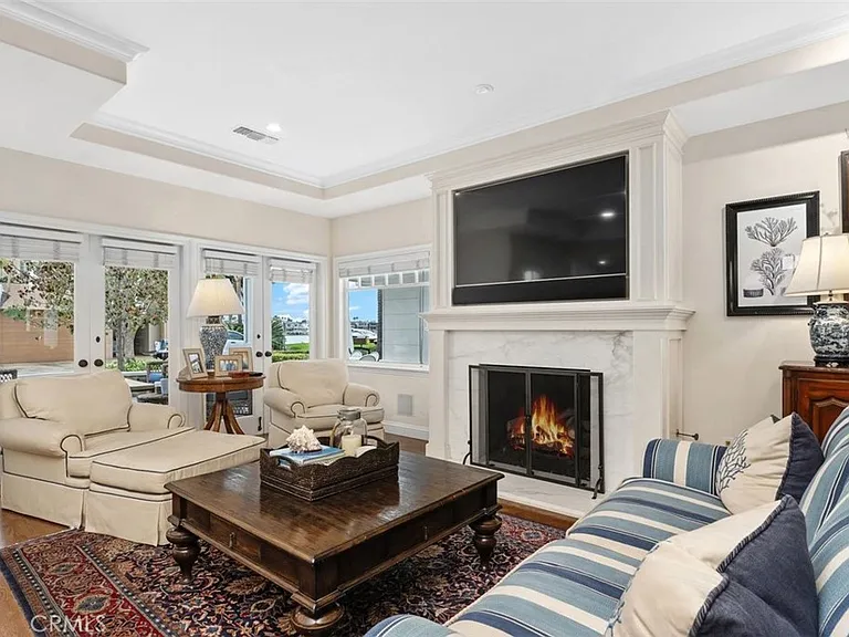 2431 Bayshore Dr — Photo 17