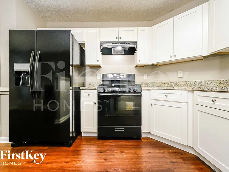 3349 Meadovista Dr — Photo 6