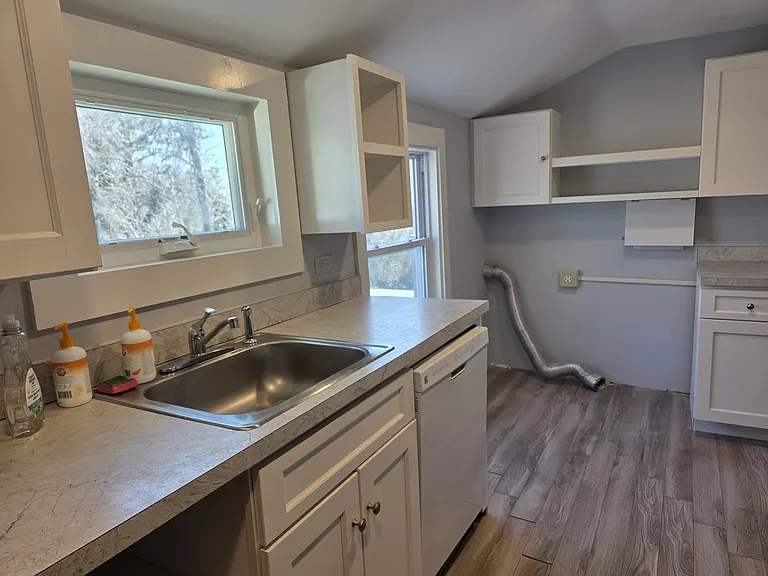 89 S Main St #B-1 — Photo 8