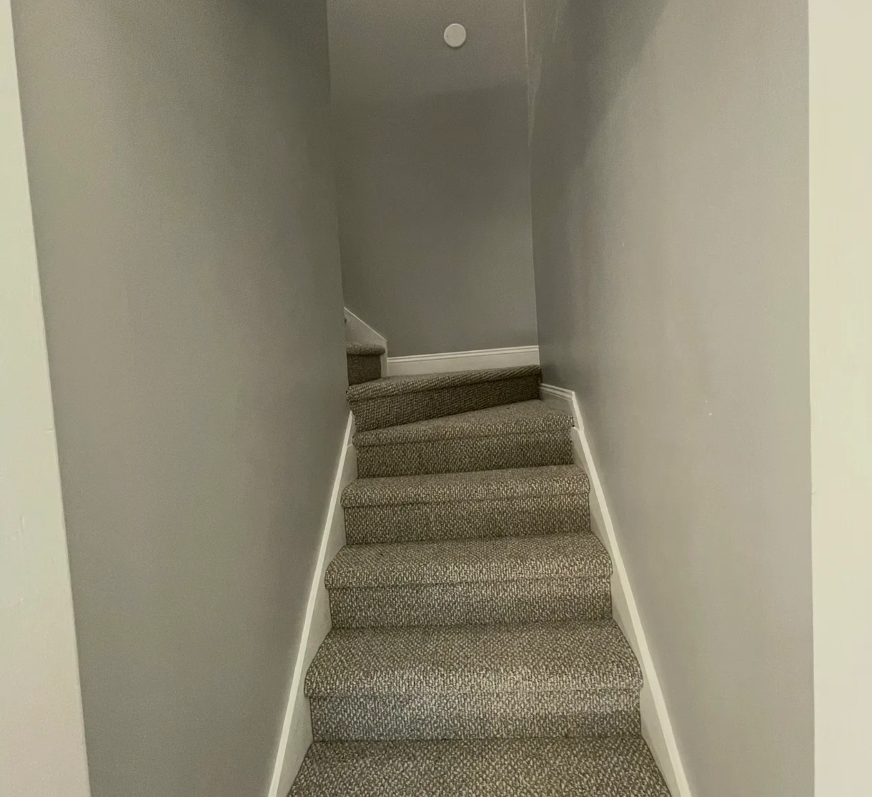 2 bed, 800 sqft, $2,050 — Photo 3