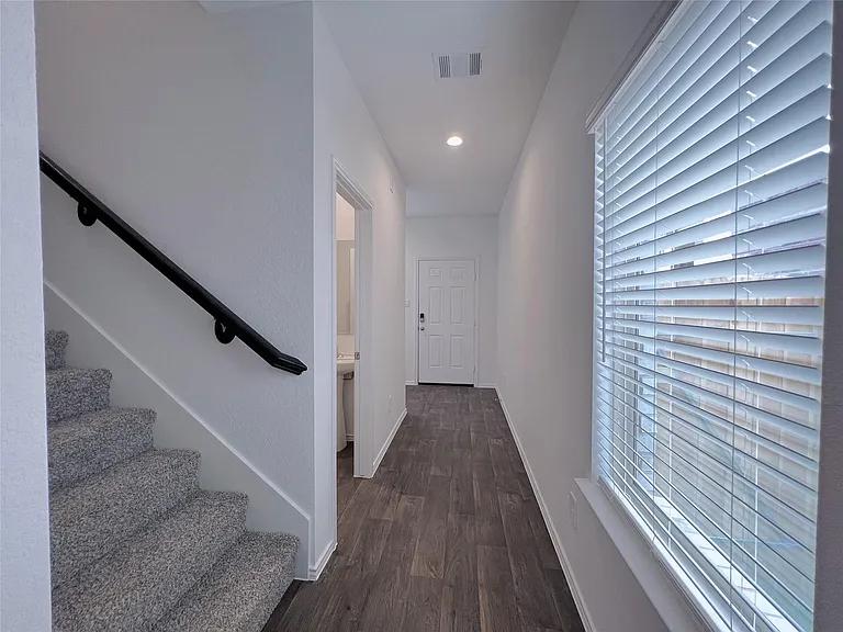 14918 Cypress Hollow Dr — Photo 21