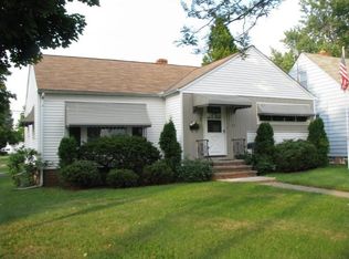 27 Jackson Blvd, Bedford, OH