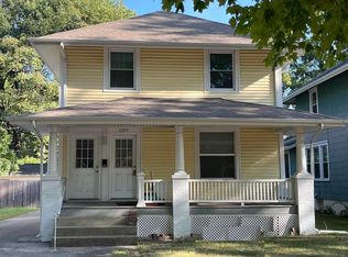 1209 Governor St, Springfield, IL 62704