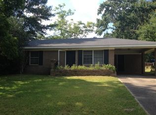 3737 Devonshire Dr, Moss Point, MS 39563