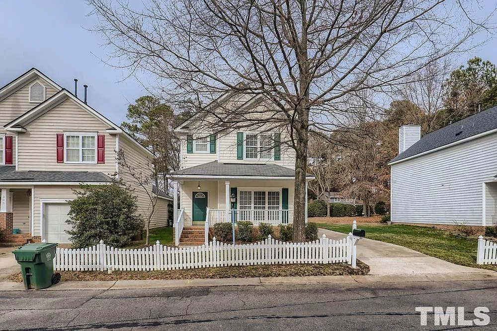 3 bed, 2.5 bath, $1,950 — Photo 1