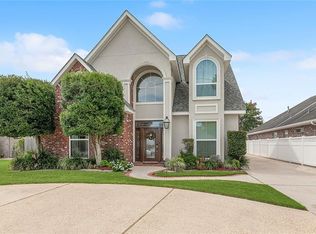 156 Moss Ln, River Ridge, LA 70123