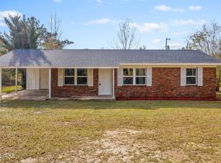 3765 Laramore Rd, Marianna, FL 32448