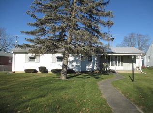 430 E State St, Albany, IN 47320