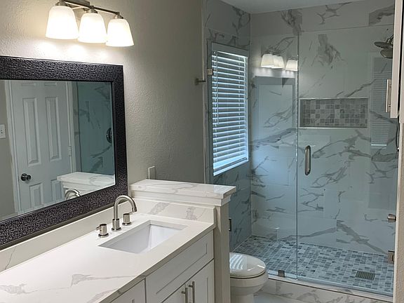 5th image of 5216 Livermore Dr