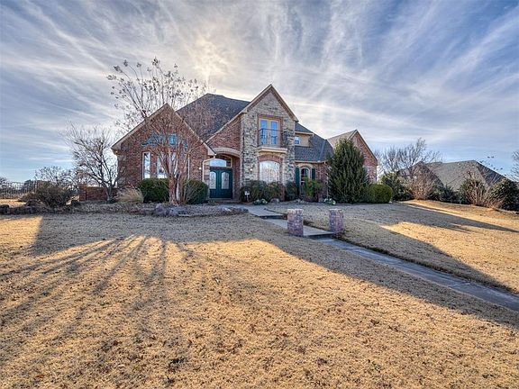 2nd image of 7308 NE 134th Cir
