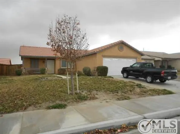 15435 Kearney Dr, Adelanto, CA 92301