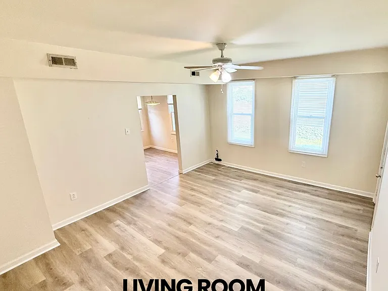 304 Dorrance St #B — Photo 2