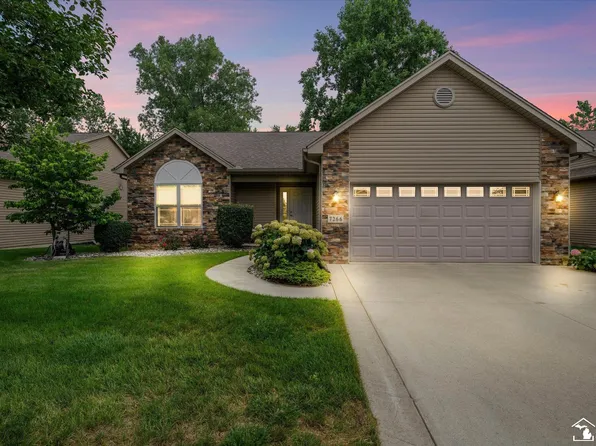 7266 Grey Estates Dr, Lambertville, MI 48144