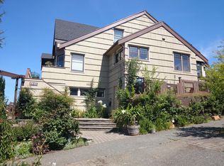 4020 SW Holly St, Seattle, WA 98136