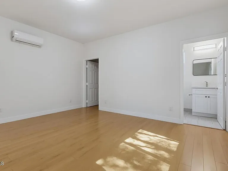 416 Sinclair Ave #A — Photo 15