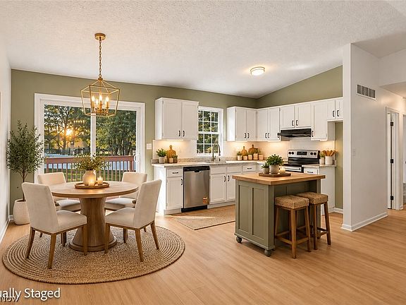 2nd image of 1844 Cramer Ave