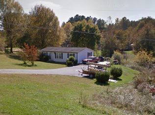 5417 Greenhouse St, Conover, NC 28613