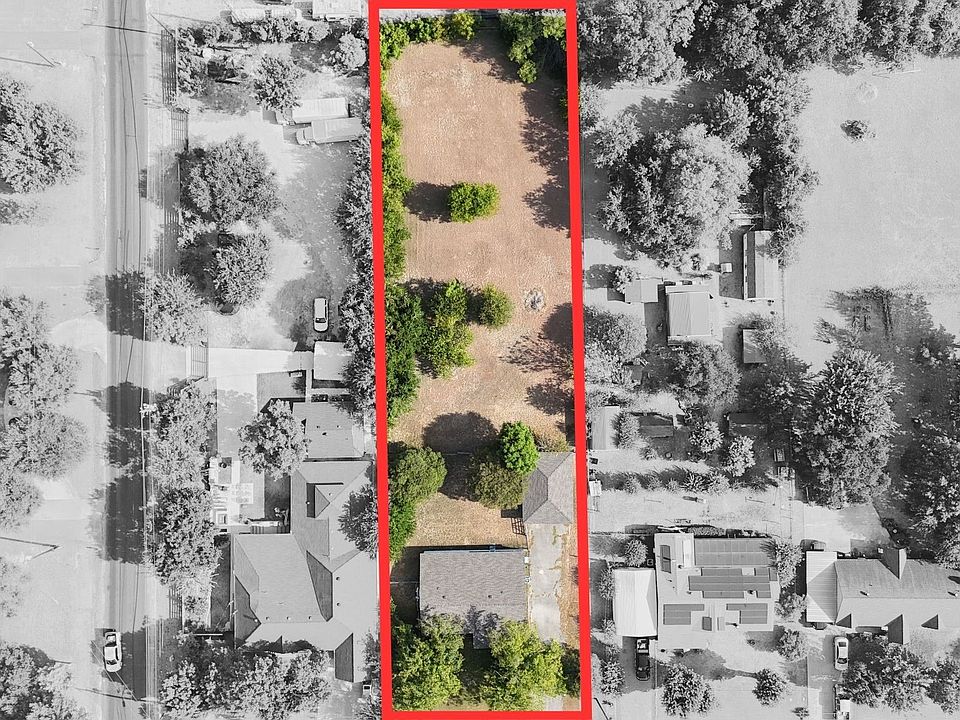 1st image of 804 Preston Rd