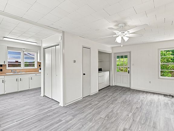 3rd image of 645 10th St