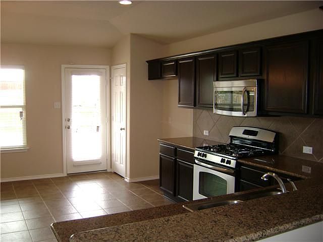 2nd image of 1405 Sweetgum Ct