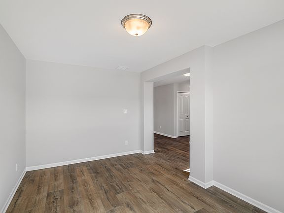 5th image of 15542 W 101st Ave