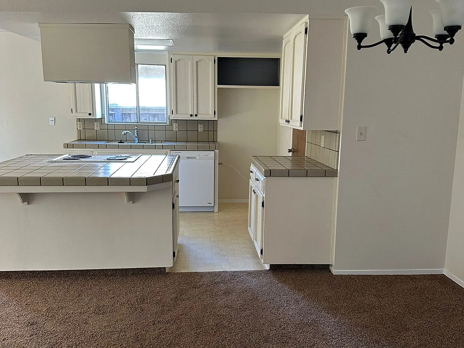 3 bed, 1510 sqft, $2,900 — Photo 4