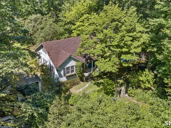 158 Spring Water Lane, New Canaan, CT 06840