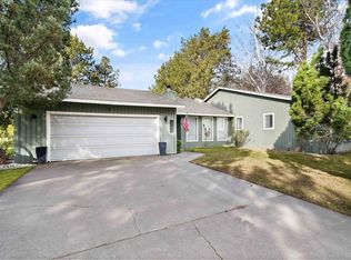 2127 Sheridan Pl, Richland, WA 99352