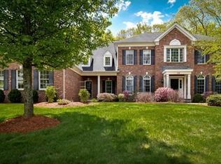 29 Overlook Rd, Hopkinton, MA 01748