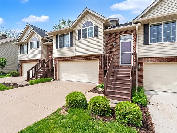 2nd image of 1223 33rd Avenue Cir