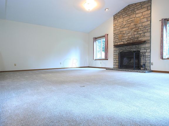 5th image of 713 Winsholen Ct