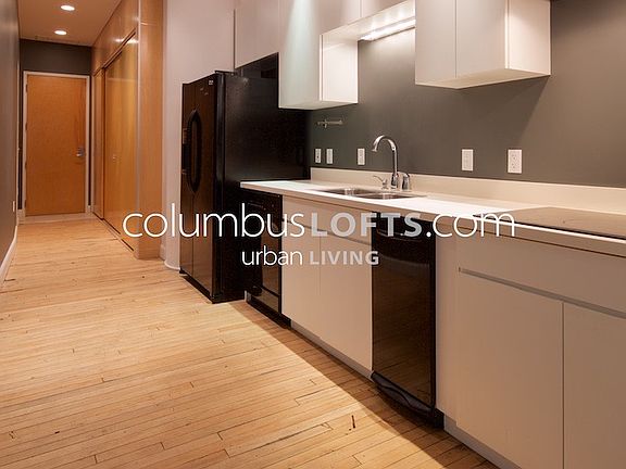 5th image of 106 N High St APT 404