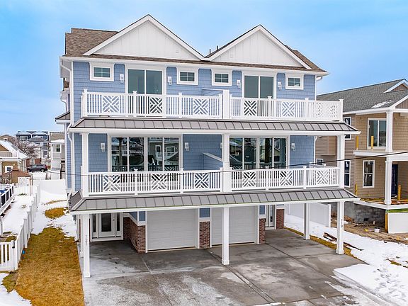 3rd image of 121 W 20th Ave #121